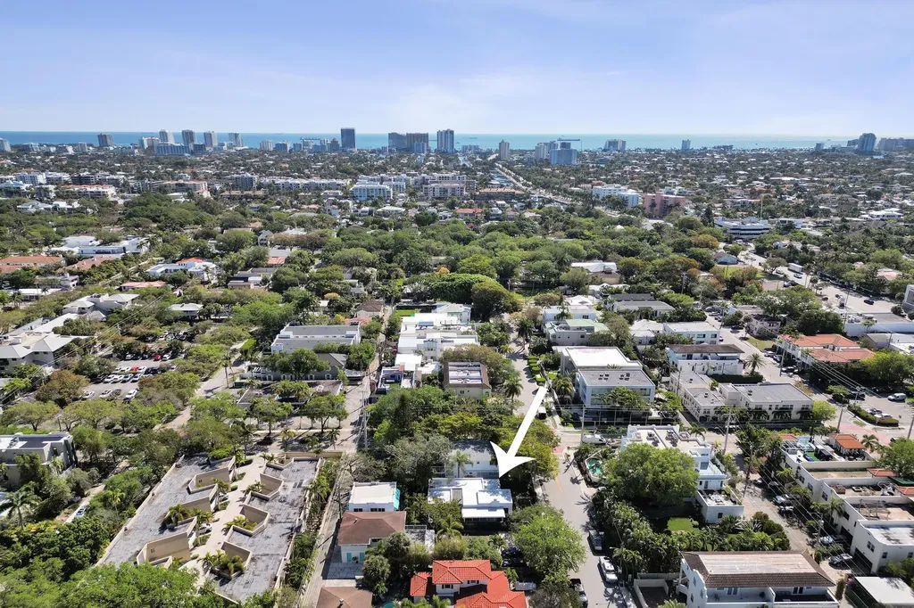 1405 SE 2nd Street Fort Lauderdale FL 33301