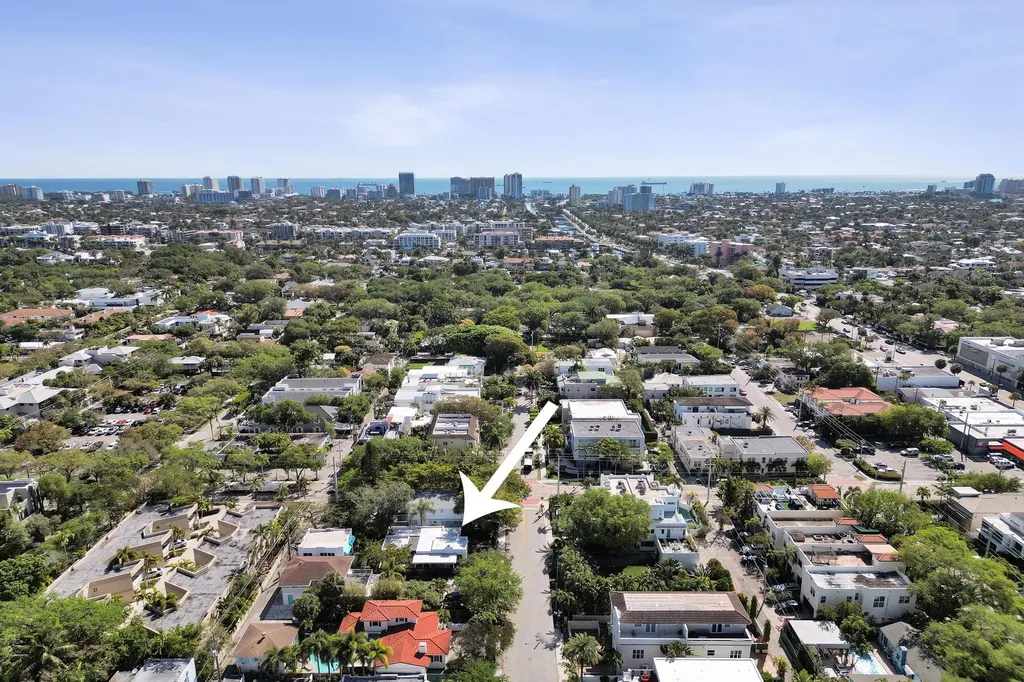 1405 SE 2nd Street Fort Lauderdale FL 33301
