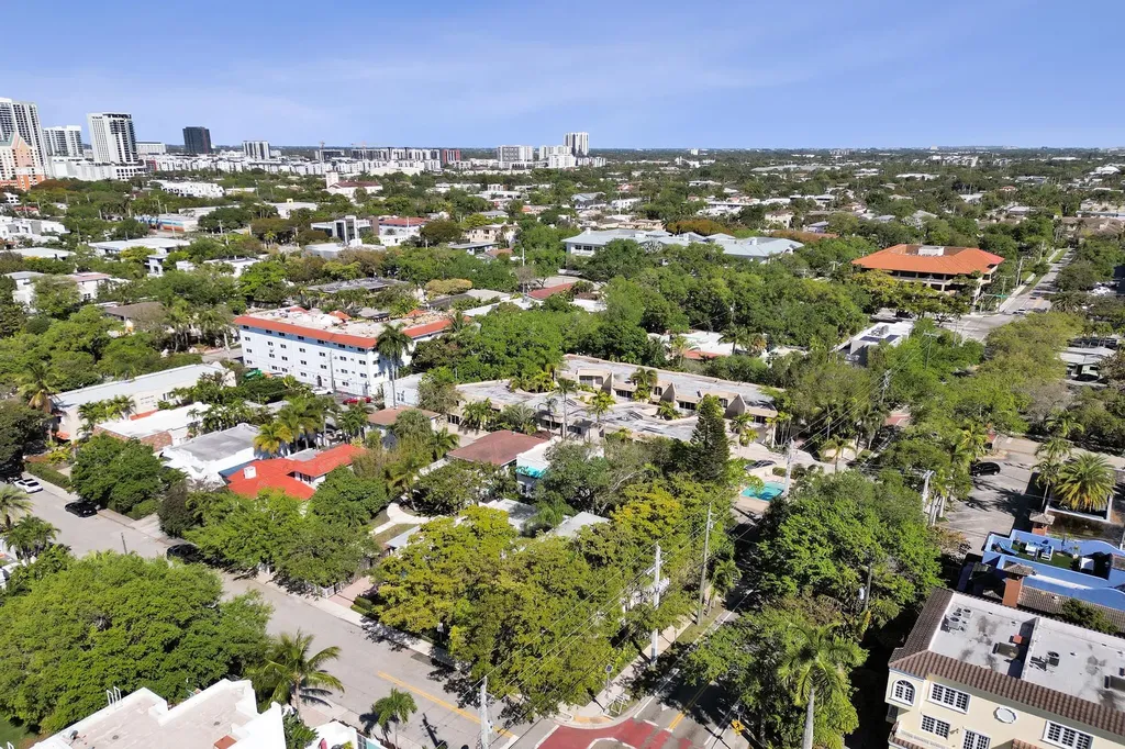 1405 SE 2nd Street Fort Lauderdale FL 33301