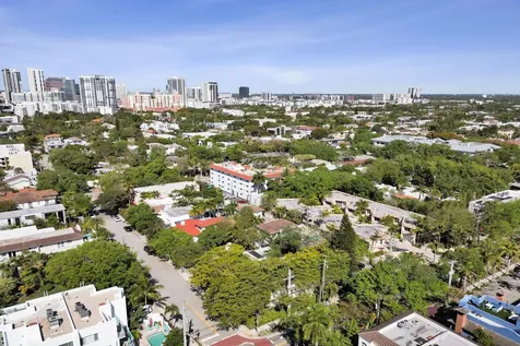 1405 SE 2nd Street Fort Lauderdale FL 33301