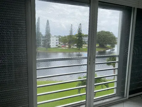 4096 Westbury H Deerfield Beach FL 33442