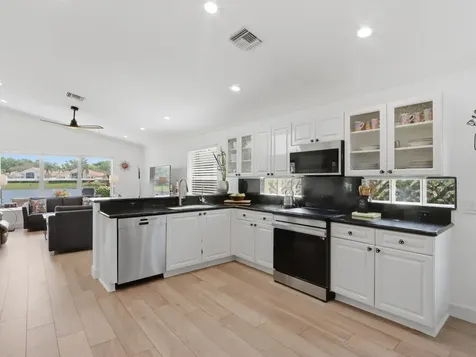 6839 Fiji Circle Boynton Beach FL 33437