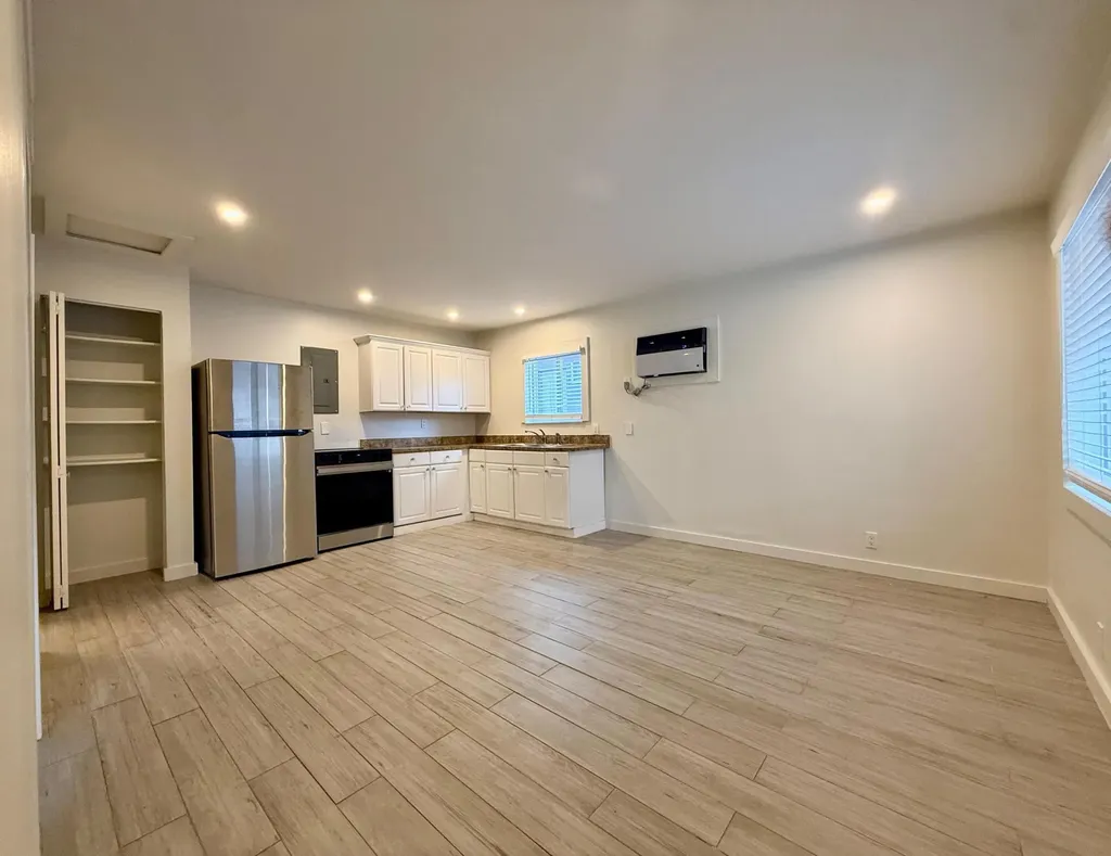 1215 NE 17th Avenue Fort Lauderdale FL 33304