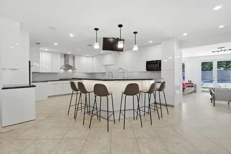 20100 NE 20th Court Miami FL 33179