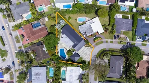 20100 NE 20th Court Miami FL 33179