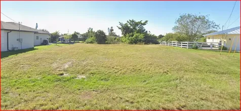 2106 NE 2nd Street Cape Coral FL 33909