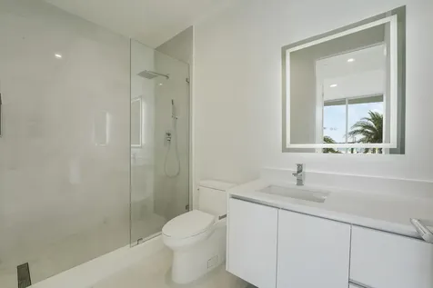 220 Lake Shore Drive Lake Park FL 33403