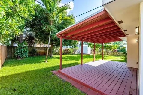 699 NE 40th Street Oakland Park FL 33334