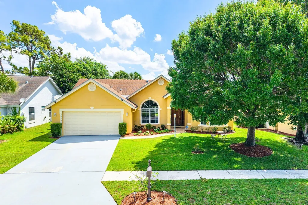 13053 Meadowbreeze Drive Wellington FL 33414