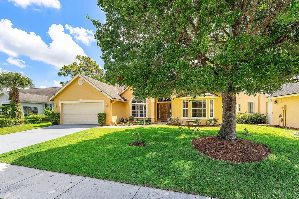 13053 Meadowbreeze Drive Wellington FL 33414
