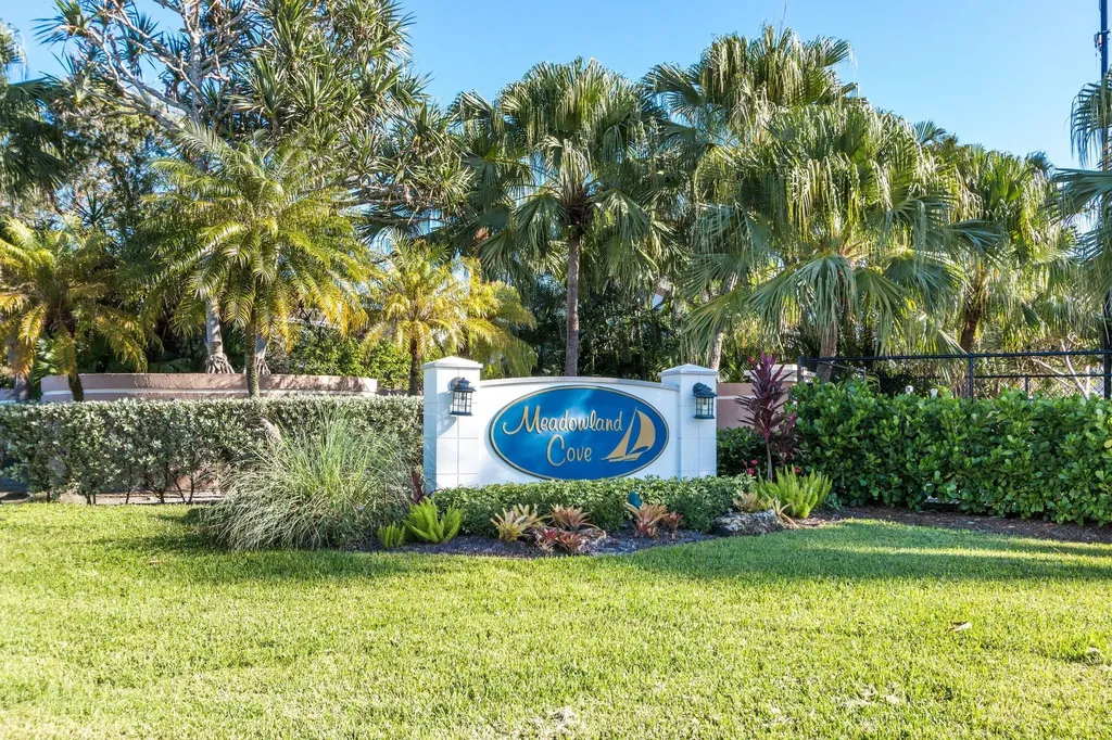 13053 Meadowbreeze Drive Wellington FL 33414