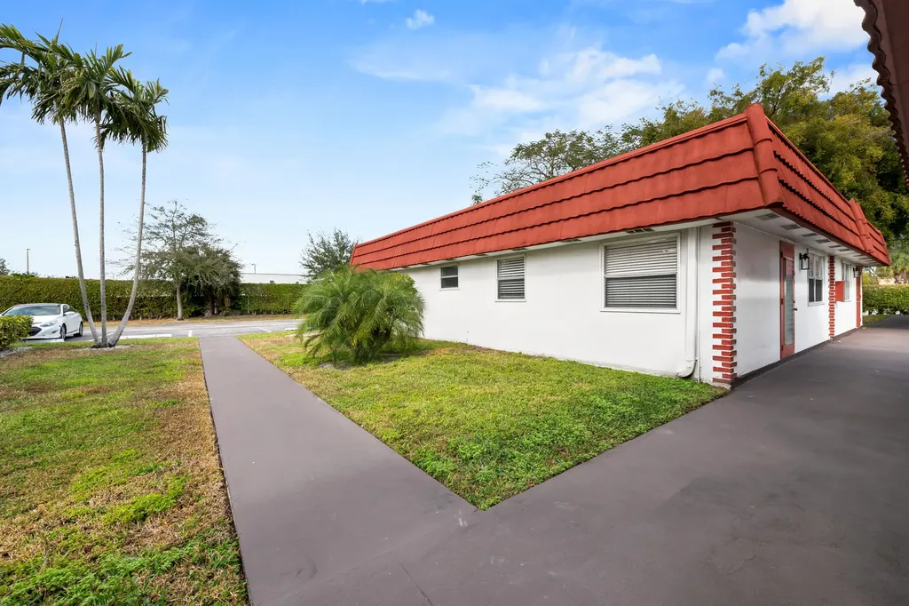 4 Seville Terrace Delray Beach FL 33446