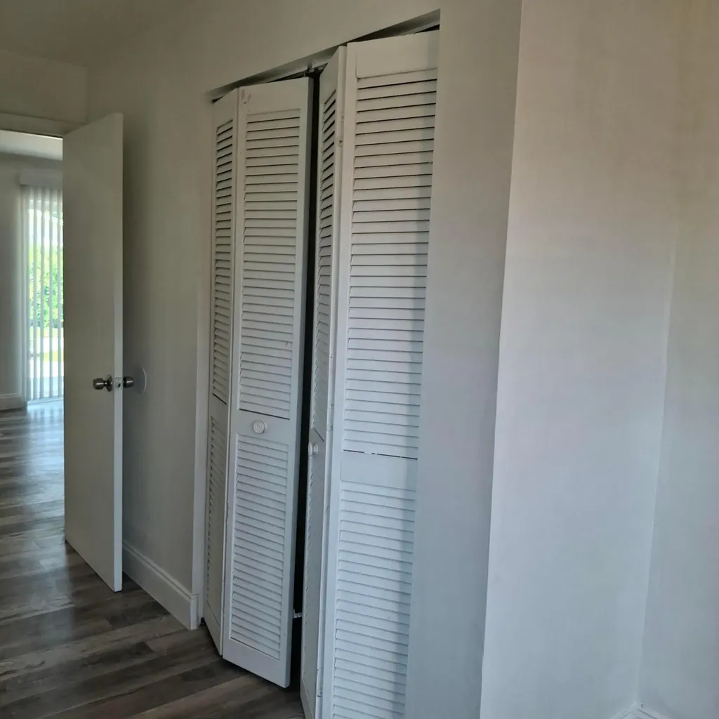 1097 Wilkinson Road Lake Worth FL 33462