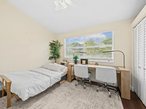 1074 Jeffery Street Boca Raton FL 33487