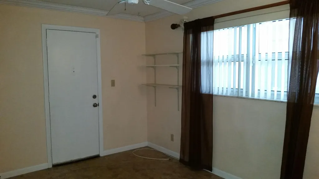 5861 NW 16th Place Sunrise FL 33313