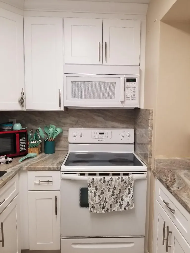 5861 NW 16th Place Sunrise FL 33313