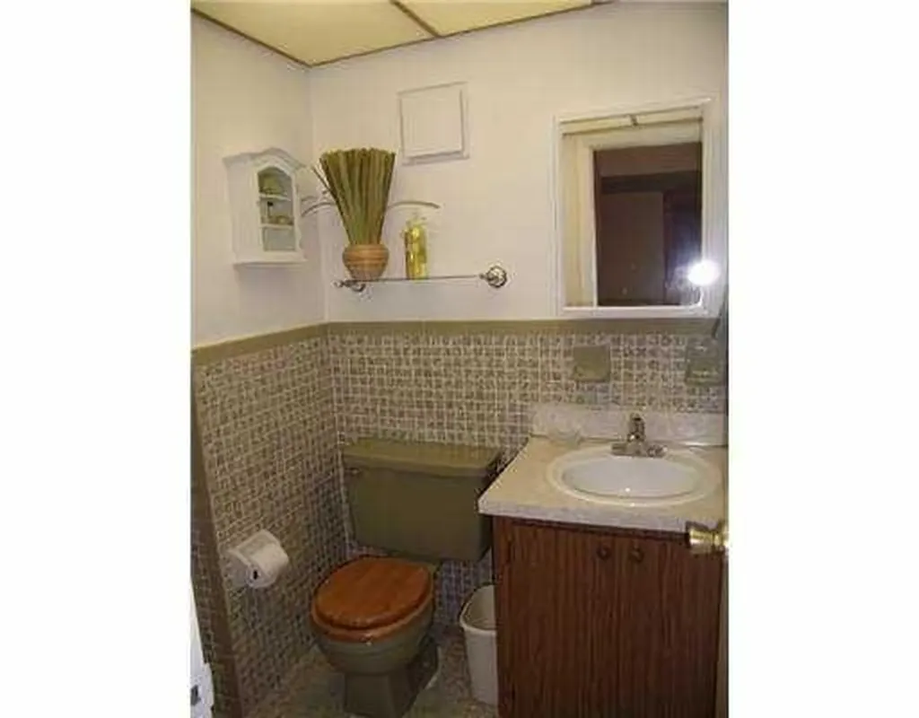 5861 NW 16th Place Sunrise FL 33313