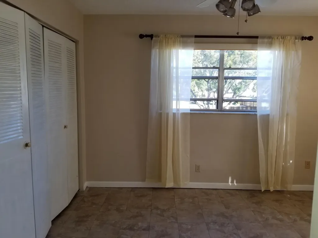 5861 NW 16th Place Sunrise FL 33313