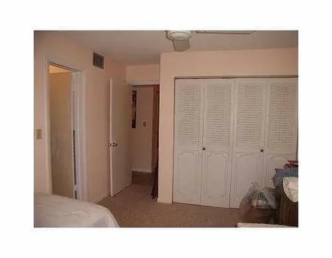 5861 NW 16th Place Sunrise FL 33313