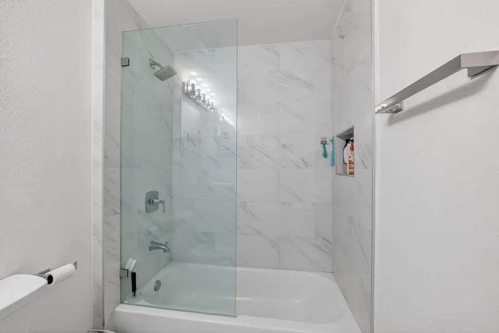 533 NE 3rd Avenue Fort Lauderdale FL 33301