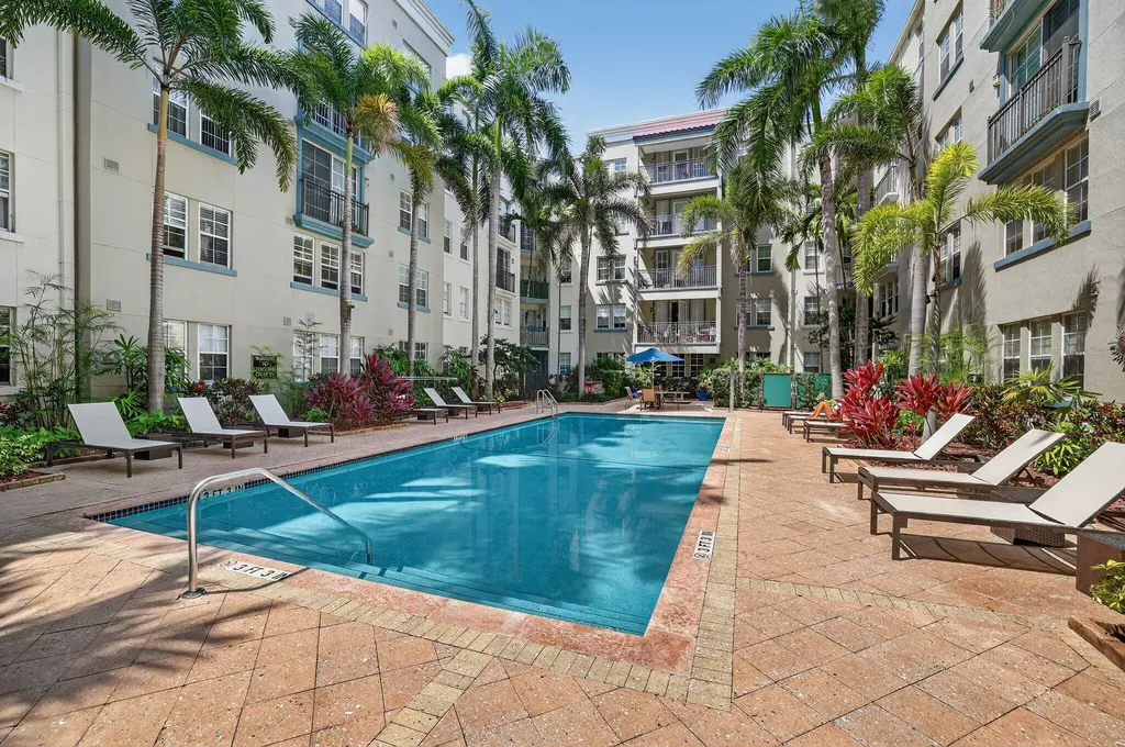 533 NE 3rd Avenue Fort Lauderdale FL 33301