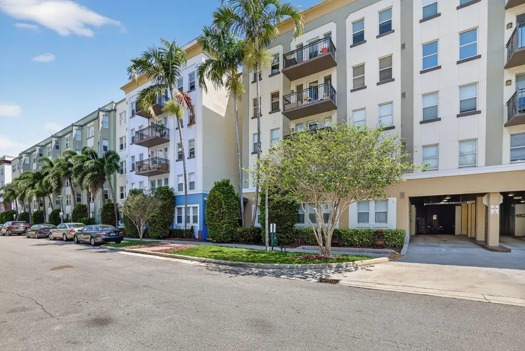 533 NE 3rd Avenue Fort Lauderdale FL 33301
