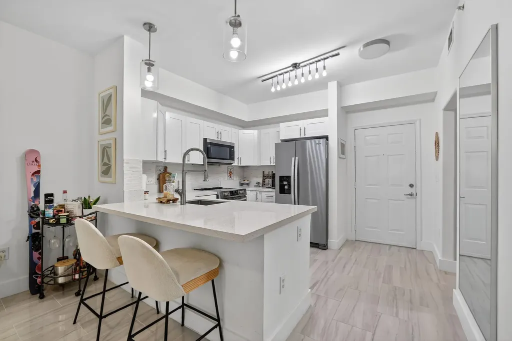 533 NE 3rd Avenue Fort Lauderdale FL 33301