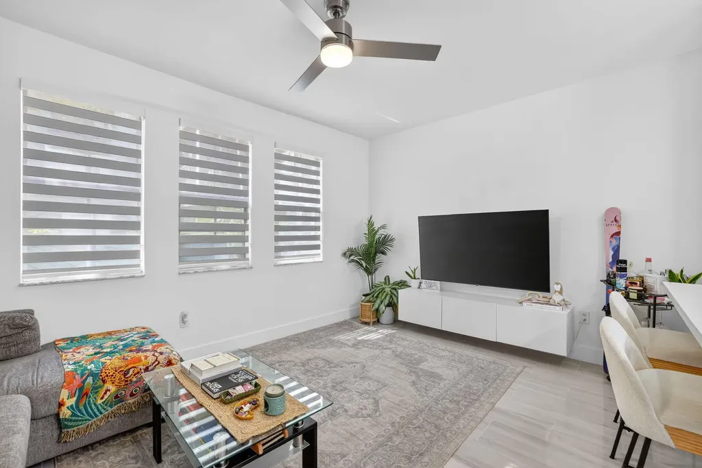 533 NE 3rd Avenue Fort Lauderdale FL 33301