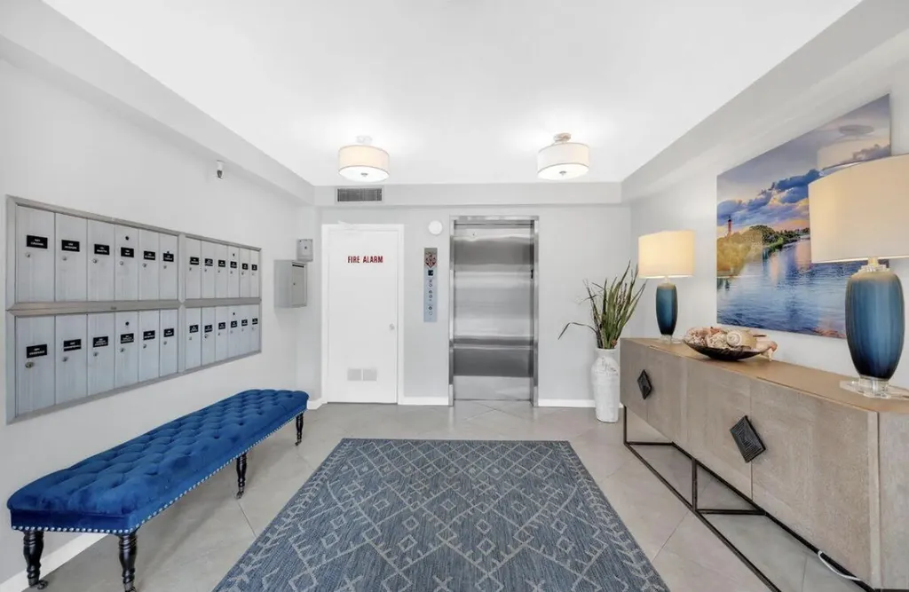 300 N Highway A1a Jupiter FL 33477