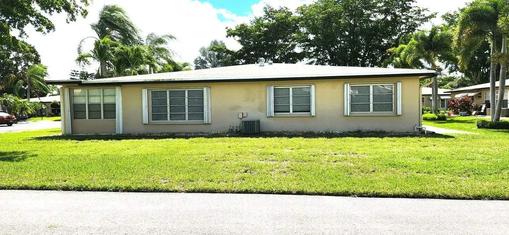 1042 North Drive Delray Beach FL 33445
