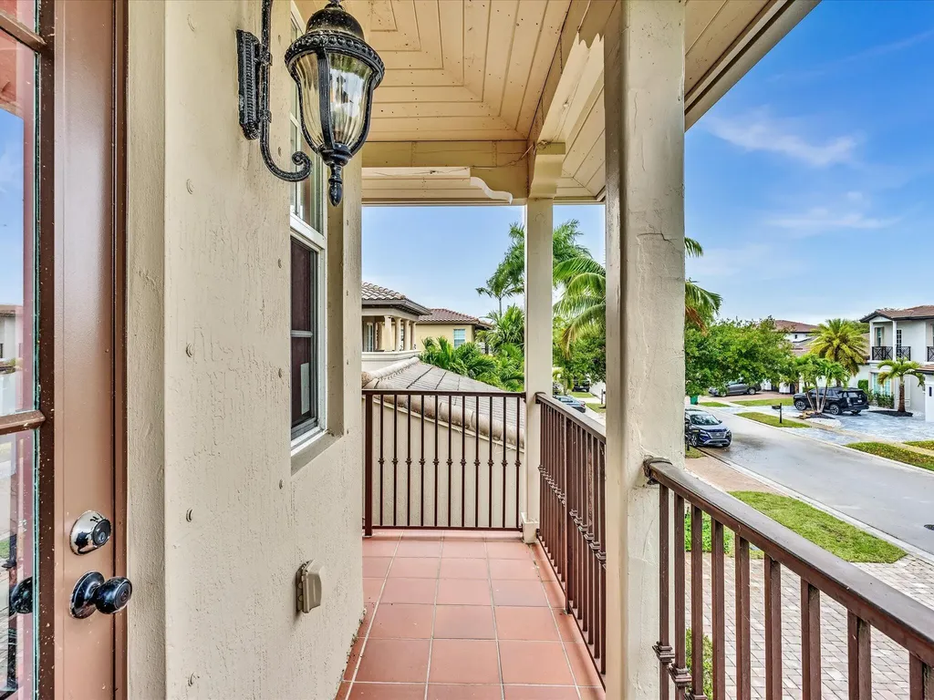 10982 NW 81st Manor Parkland FL 33076
