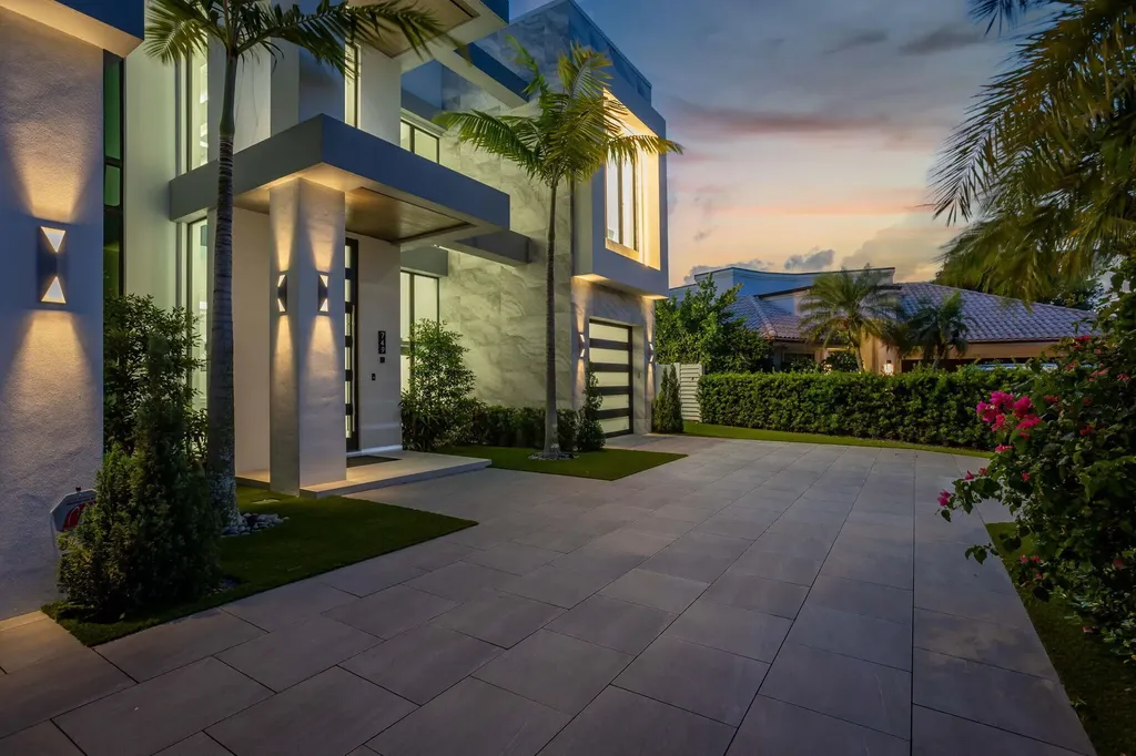 749 Bamboo Drive Boca Raton FL 33432