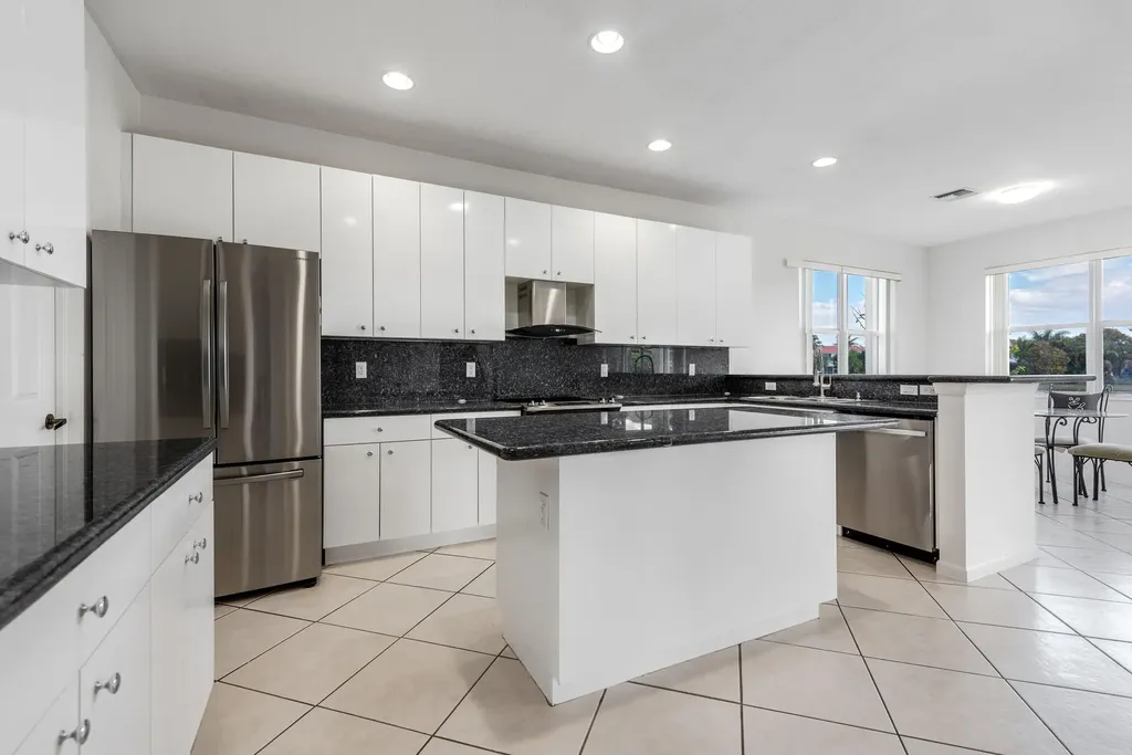 102 Ibisca Terrace Royal Palm Beach FL 33411