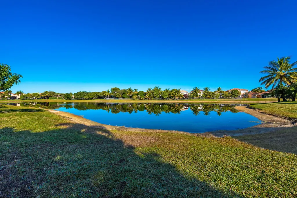 102 Ibisca Terrace Royal Palm Beach FL 33411