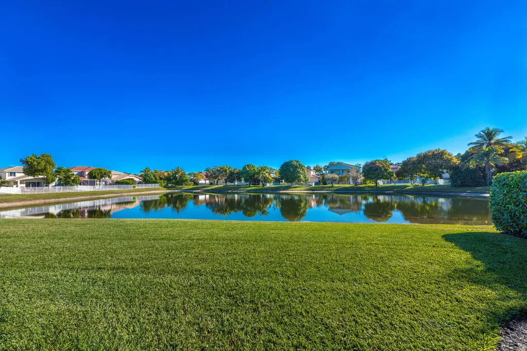 102 Ibisca Terrace Royal Palm Beach FL 33411