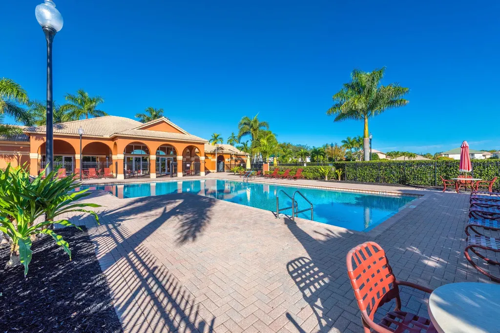 102 Ibisca Terrace Royal Palm Beach FL 33411