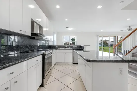 102 Ibisca Terrace Royal Palm Beach FL 33411