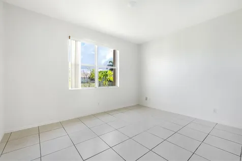102 Ibisca Terrace Royal Palm Beach FL 33411