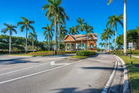 102 Ibisca Terrace Royal Palm Beach FL 33411