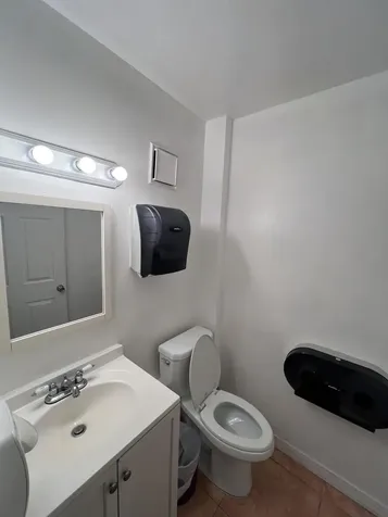 3335 NW 74th Avenue Miami FL 33122