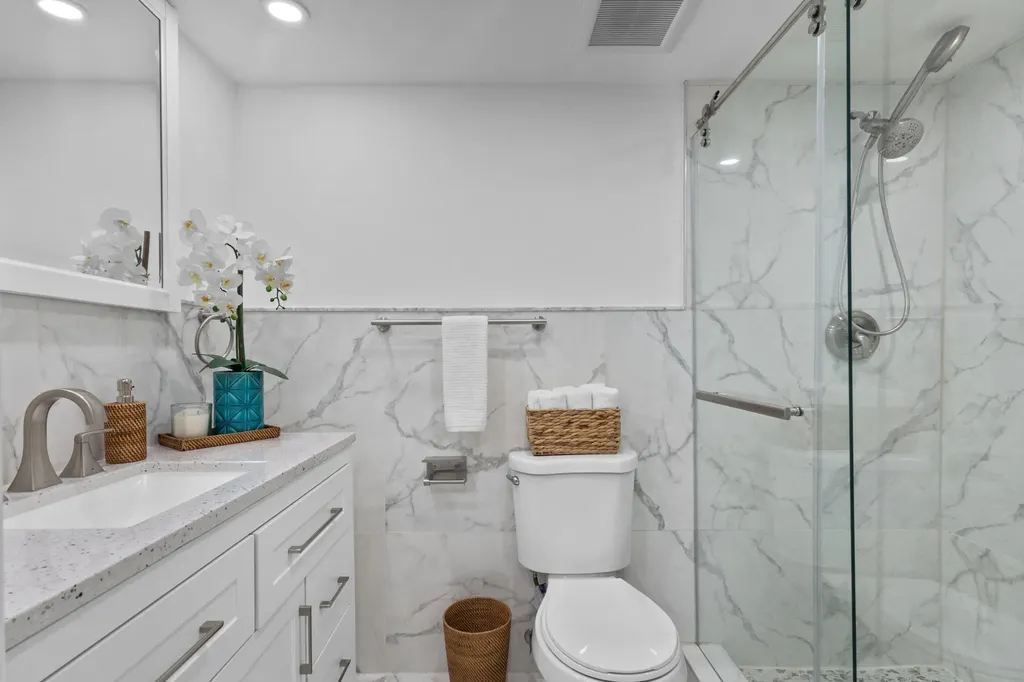 3051 S Palm Aire Drive Pompano Beach FL 33069