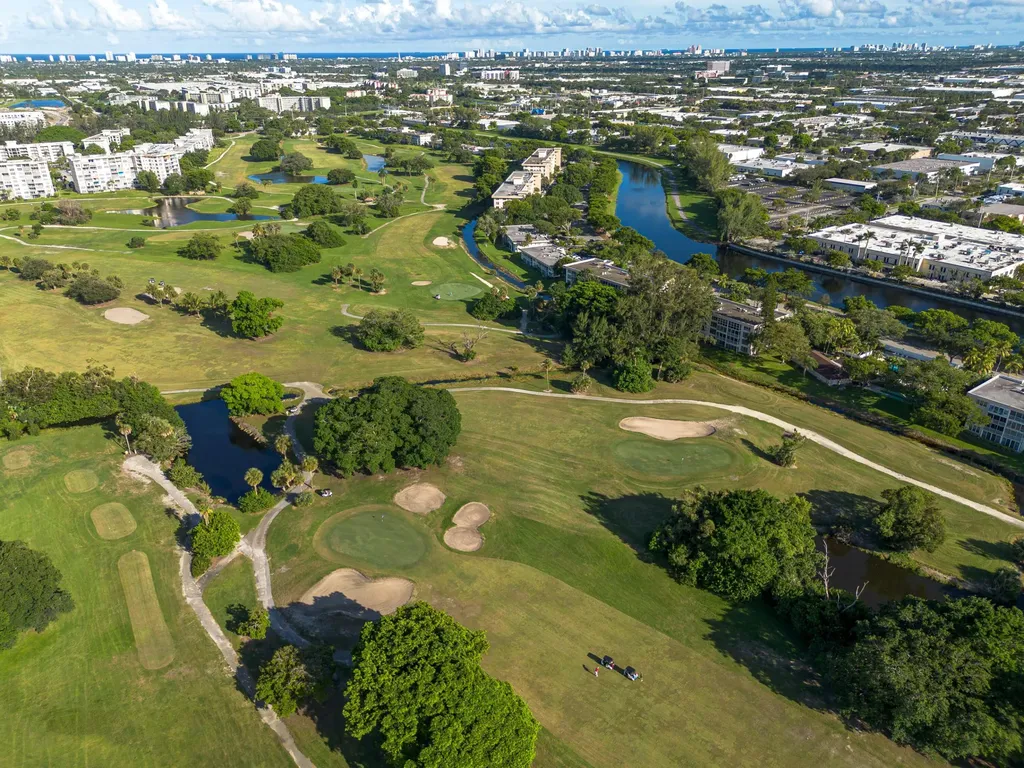 3051 S Palm Aire Drive Pompano Beach FL 33069