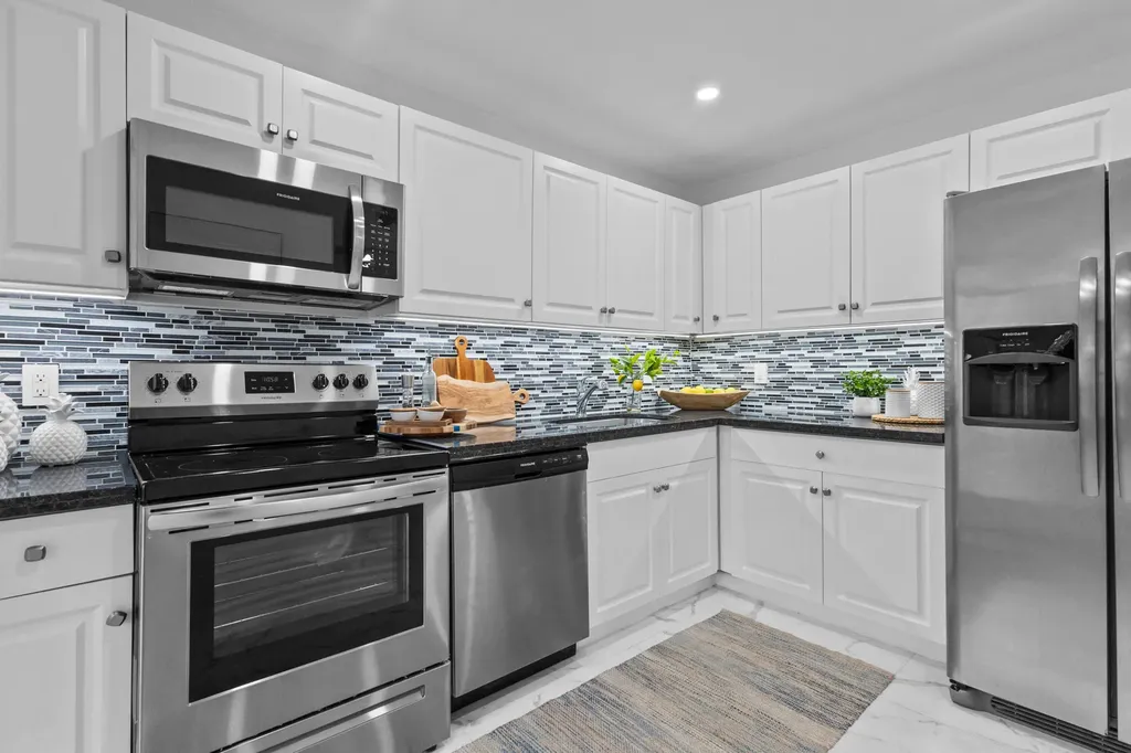 3051 S Palm Aire Drive Pompano Beach FL 33069