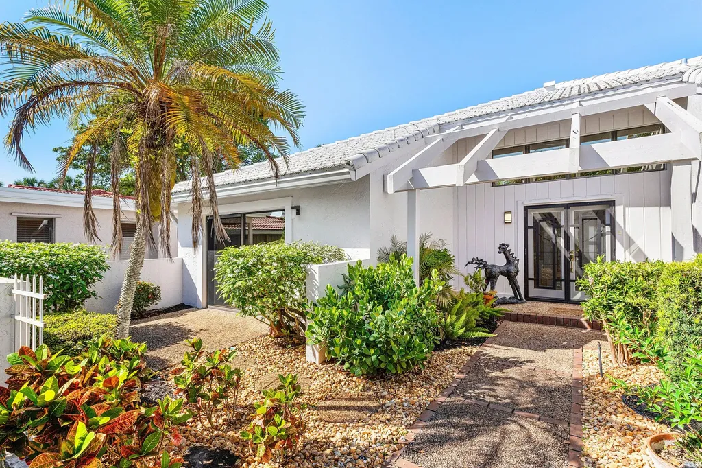 35 Estate Drive Boynton Beach FL 33436