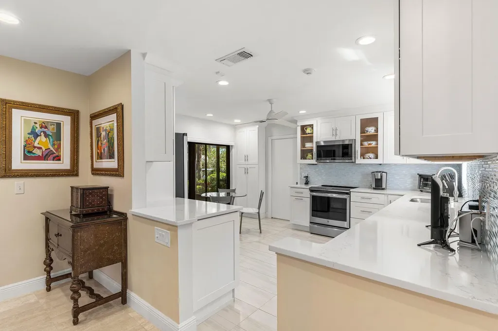 35 Estate Drive Boynton Beach FL 33436
