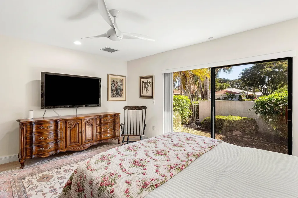 35 Estate Drive Boynton Beach FL 33436