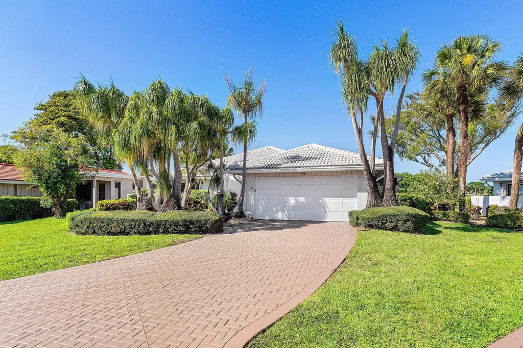 35 Estate Drive Boynton Beach FL 33436