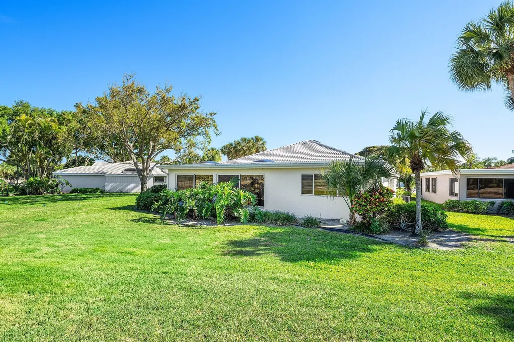 35 Estate Drive Boynton Beach FL 33436