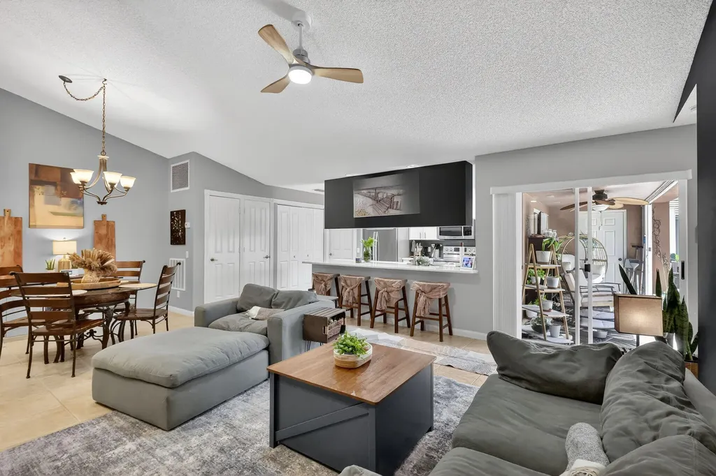 1242 NW Sun Terrace Circle Port St Lucie FL 34986