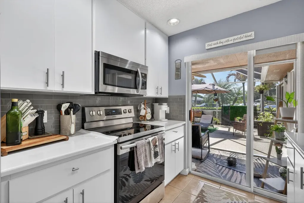 1242 NW Sun Terrace Circle Port St Lucie FL 34986